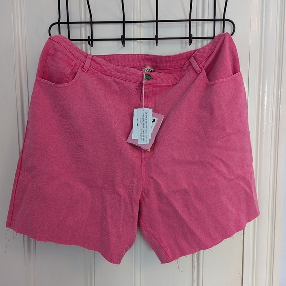 Lucy & Yak Pants - Lucy & Yak pink cut off shorts